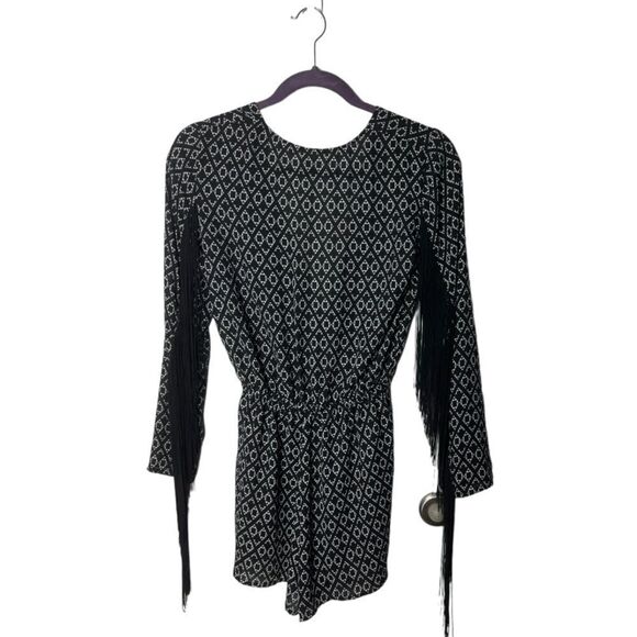 H&M Coachella SZ 6 black and white abstract romper with fringe - Picture 6 of 6